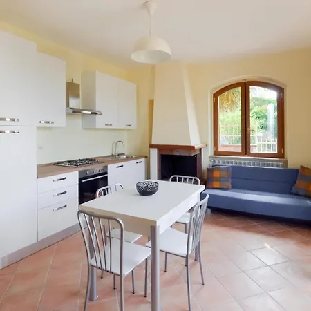 2 Bedroom Awesome In Apartment