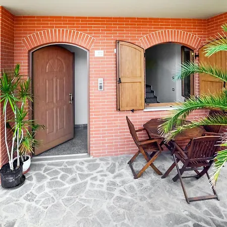 2 Bedroom Awesome In