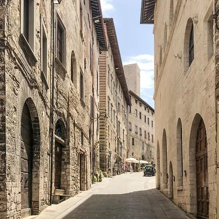 2 Bedroom Awesome In Lägenhet *